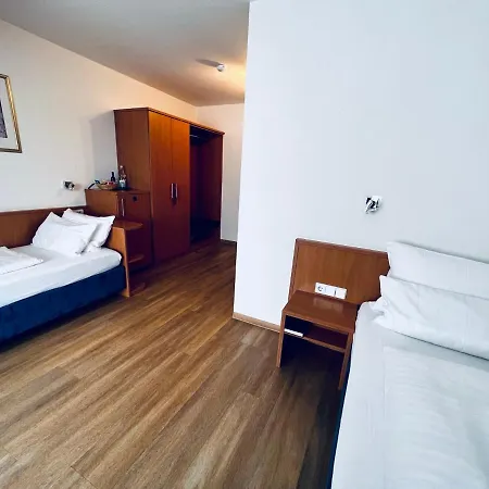 Hotel & Restaurant Goldener Pflug