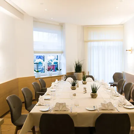 金色弗拉格餐厅酒店 酒店 路德维希堡