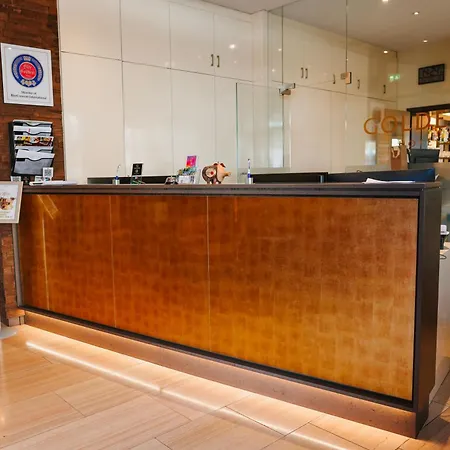 酒店 金色弗拉格餐厅酒店 4*