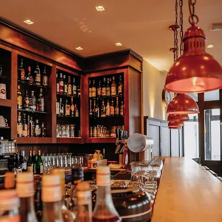 호텔 & Restaurant Goldener Pflug 4*