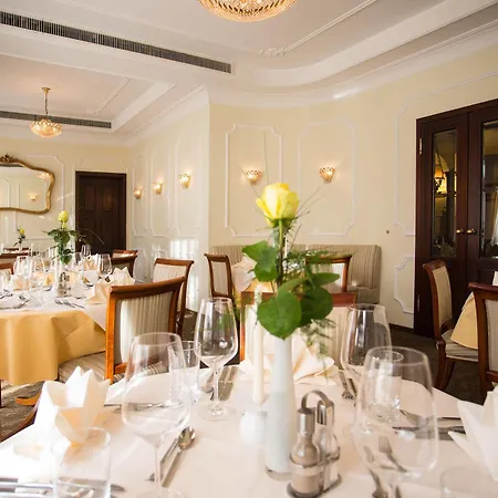 & Restaurant Goldener Pflug Ludwigsburg