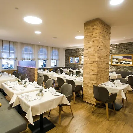 金色弗拉格餐厅酒店 路德维希堡