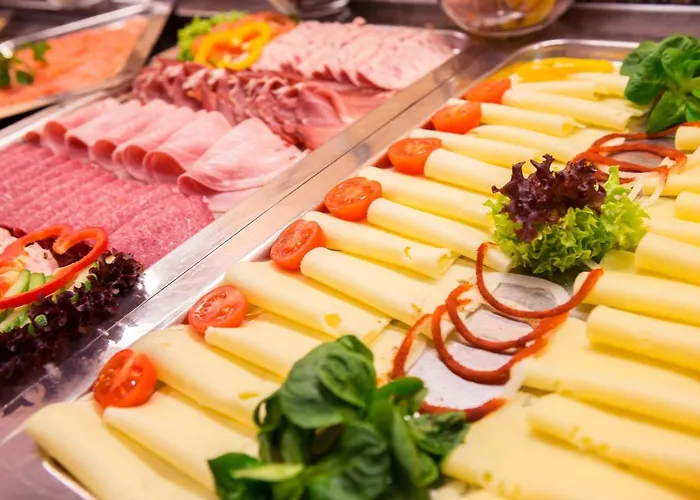 & Restaurant Goldener Pflug 4* Ludwigsburg