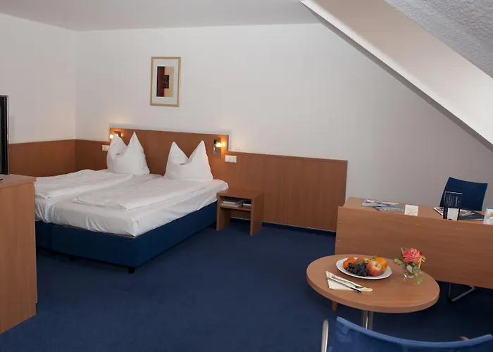 & Restaurant Goldener Pflug 4*