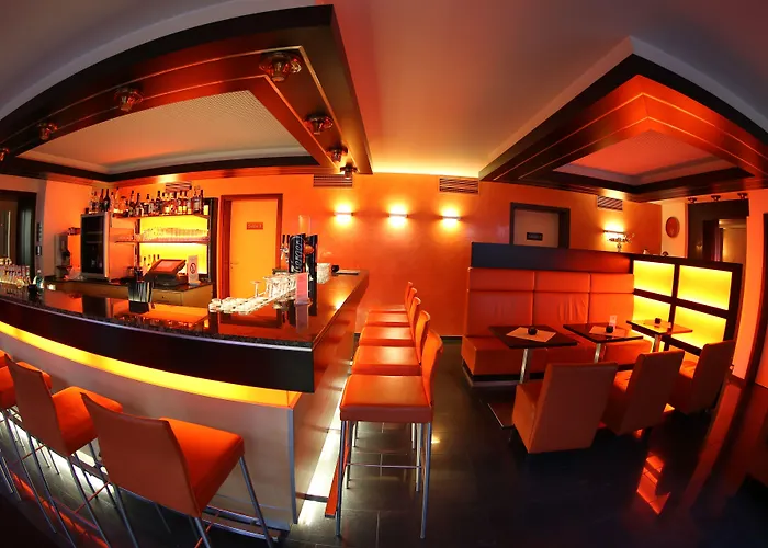 & Restaurant Goldener Pflug Otel Ludwigsburg