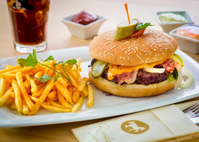 Otel & Restaurant Goldener Pflug 4*