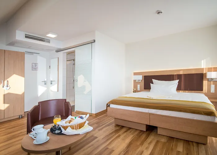 Otel & Restaurant Goldener Pflug