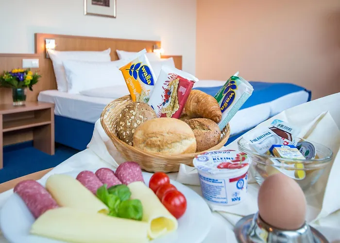 & Restaurant Goldener Pflug Otel 4*