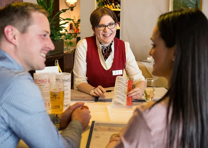 & Restaurant Goldener Pflug 4* Ludwigsburg